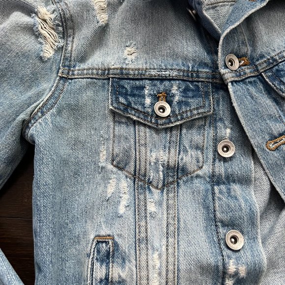 Jean jacket - Picture 5 of 7